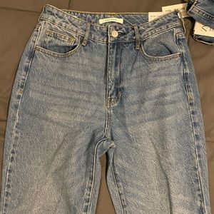 NEW WITH TAGS PACSUN MOM JEANS!